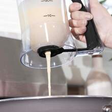Pancake Batter Dispenser - 4-Cup Batter Dispenser With Squeeze Handle For Pancakes, Waffles, Muffins, And Crepes - Baking Tools By Chef Buddy (Purple) - MàuA - Xem 5