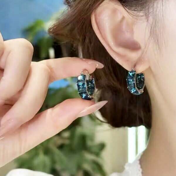 زوج من أقراط الحلقة على شكل حرف U مربعة مرصعة بالزركونيا للنساء، مرصعة بالزركونيا الزرقاء الصغيرة، إكسسوارات مجوهرات