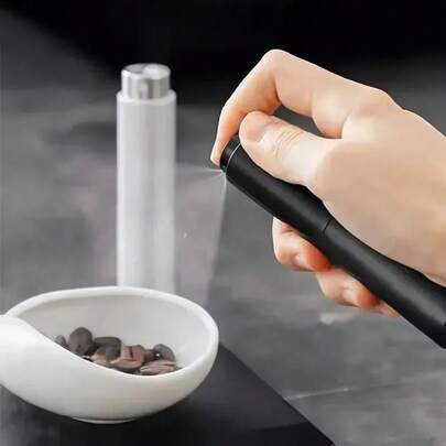 1/2pcs Coffee Beans Dosing Measuring Tray Coffee Tea Leaves Measuring Spoon For Coffee Weighing Plate White Porcelain Tea Dispens With 8ml Rotary Handheld Anti-Static Coffee Bean Spray Bottle For Precision Grinding, Ideal For Coffee Lovers Coffee Beans Dosing Cup Ceramic Dosing Cup Trays 8ml Spray Bottle Set Accessories For Automatic Manual Grinde