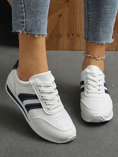 Nuevos zapatos deportivos casuales cómodos y de suela blanda para mujeres, zapatillas de deporte con suela gruesa y de moda, adecuados para uso casual diario y caminar, zapatos estudiantiles para todas las estaciones