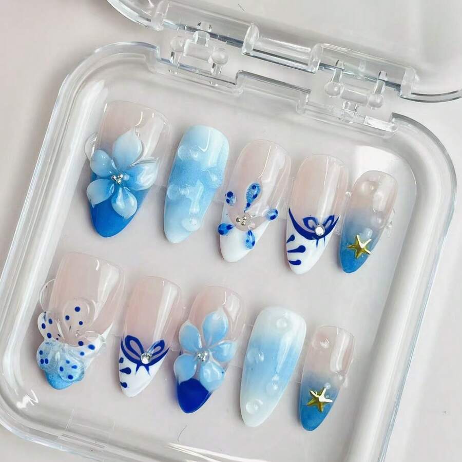 NailLuxe 10 PCS Handmade Almond Press - On Nails | Blue & Pink Floral Almond Glam With Acrylic Blue And Pink Bases, Floral Embellishments & Elegant Color Hues - 水鴨藍 - 查看 1