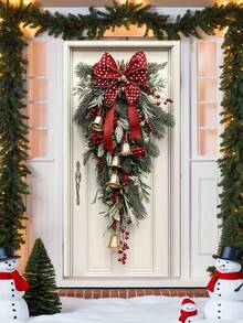 Guirlanda de Natal com laço, sinos dourados e fita vermelha, feita de poliéster, medindo 70,8 x 35,4 polegadas. Uma decoração festiva ideal para a porta de entrada e também para as celebrações de Natal e Ano Novo.