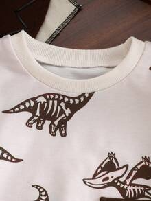 秋冬男婴恐龙印花口袋圆领长袖运动衫，休闲舒适简约百搭，户外玩耍必备服装 - 杏色 - 查看 3