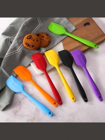 1 pièce Raclette de cuisson en silicone, raclette alimentaire, raclette à pâte, raclette à gâteau, set de raclettes en silicone, raclette à confiture en silicone, raclette à crème en silicone, raclette à bocal en silicone, raclette en silicone résistante à la chaleur et fine, mini raclette en silicone, raclette en caoutchouc de silicone, raclette tout-en-un pour la cuisson, les gâteaux, le beurre et la confiture - raclette en silicone portable, disponible en plusieurs couleurs.