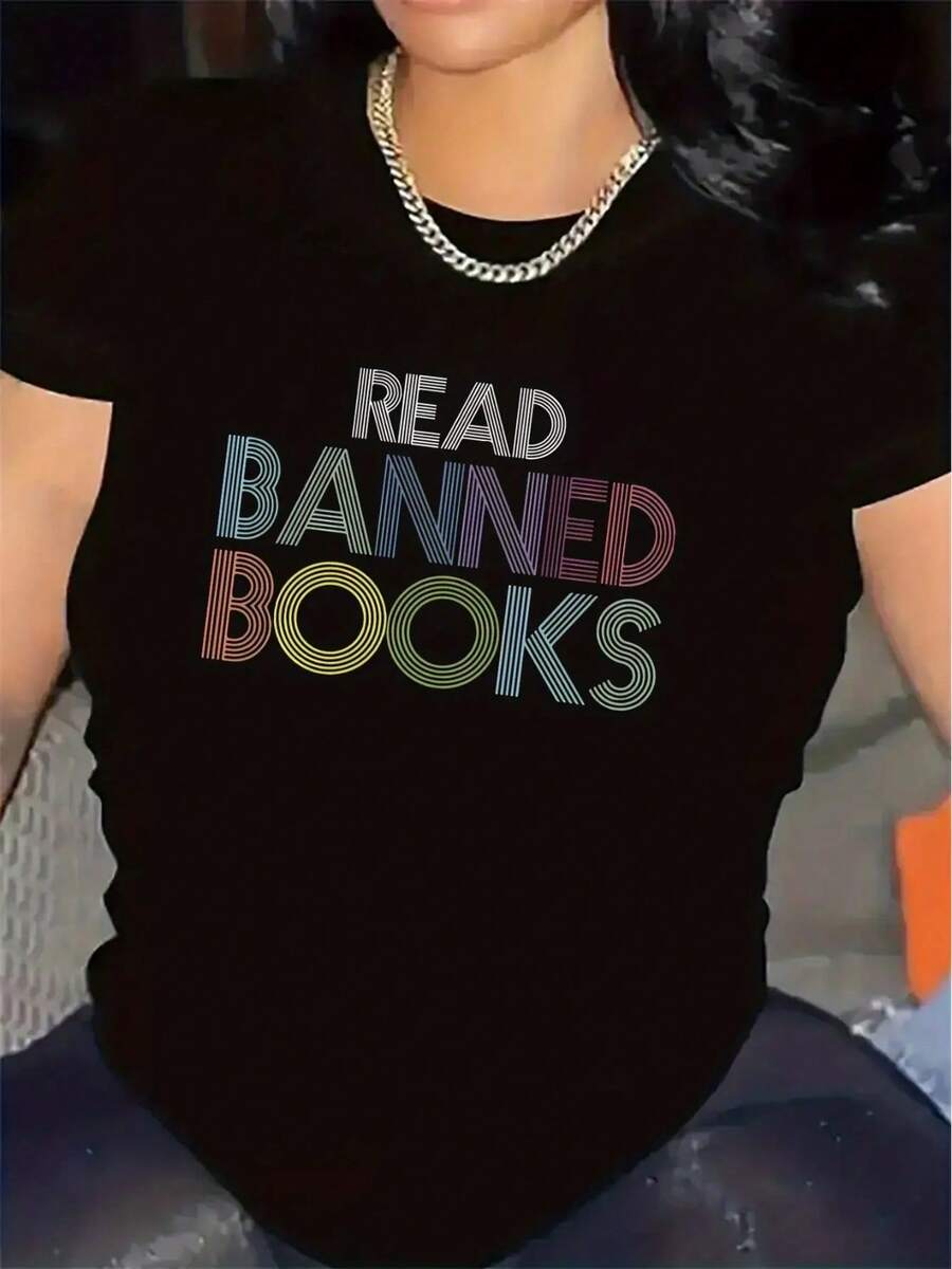 Camiseta de poliéster en blanco y negro con diseño de leer libros prohibidos, ideal para biblioteca o sala de estudio, tela duradera y cómoda, perfecta para uso diario, prenda ligera y transpirable para hombres y mujeres, ropa elegante y a la moda. - Negro - Ver 1