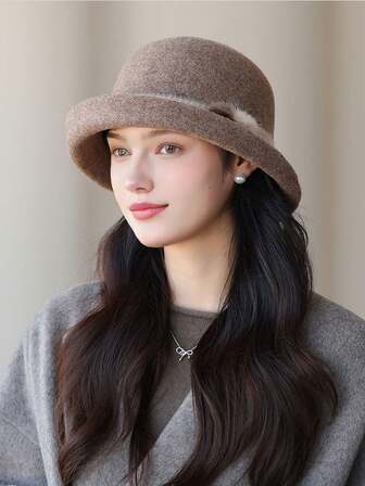 1 pieza Sombrero de cubo para mujer, de calidad suave y fina, diseño simple con decoración elegante, vintage pero a la moda. Se combina fácilmente con abrigos y otros atuendos de invierno, realzando el aspecto elegante general. Adecuado para ocasiones formales, fiestas y eventos especiales