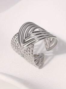An Asymmetrical Overlapping Design Ring With A Simple, Personalized, Elegant, And Luxurious Design. Women's Rings, Women's Bracelets, And Women's Gifts. 304 Stainless Steel Rings With Adjustable Openings. Versatile Bracelets Suitable For Daily Vacations, Holidays, Parties, And Other Occasions