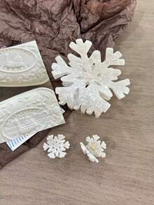 1个/2个装时尚雪花造型发夹，耐用亚克力材质，大号发爪，亮白纯白设计，优雅女士发饰，适合日常休闲及节日佩戴，打造各种发型，优雅发爪夹，冬季发饰，花朵发夹 - 白色 - 查看 6