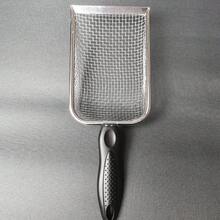 Juego de pala cribadora de tierra de jardinería de 1 pieza, rastrillo con mango para cernir compost, cernidor de y tierra vegetal para horticultura y agricultura, herramientas de jardín esenciales, cribadora de tierra de jardín, cribadora de rocas, cribadora de tierra, pala cribadora