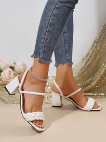 Sandales à talon épais élégantes et féminines à bout carré. Conviennent pour les rendez-vous, le shopping, les déplacements, le travail, les fêtes, les vacances. à la mode, polyvalentes et confortables. - Blanc - Voir 2