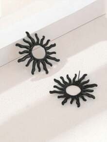 1 Pair Fashion Elegant Sunflower Stud Earrings - Silver - View 9