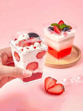A Set Of 10pcs/30pcs/60pcs/90pcs Square Transparent Plastic Ice Cream Mousse Cups With Transparent LIDS, Dessert Cups, Pudding Cups Feature Low-Temperature Resistance And Easy Cleaning. They Are Suitable For Coffee Shops, Snack Bars, Self-Service Desserts, Homes, Entertainment Venues, Kitchens, Baking Parties, Puddings, Cheesecakes, Mousse, And Jelly Cups