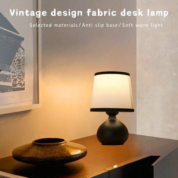 1 pièce Lampe de bureau à LED de style nordique, lampe de chevet à abat-jour en tissu avec lumière chaude alimentée par USB, convient pour la chambre, le salon, la lecture et les soins des yeux