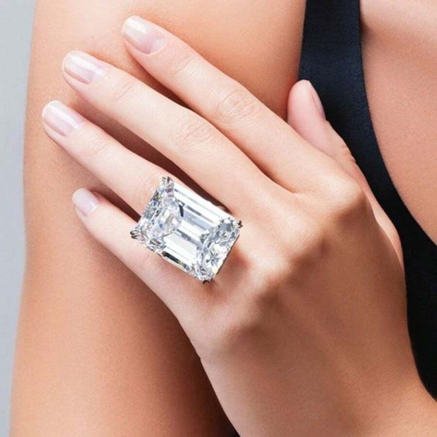 1 件优雅镀银订婚戒指，镶嵌闪亮合成方晶锆石，订婚和结婚戒指象征着美丽和高贵，完美的周年纪念/生日/情人节礼物 - 銀色 - 查看 1