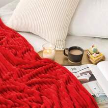 - Manta de forro polar rojo para sof de 300 g, manta de felpa sper suave, ligera, a rayas, clida, transpirable, clida, clida, transpirable, para camasof, 127.0x 152.4 - 50"x60" + Rojo - Ver 5