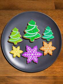 18 Pezzi - Set di Formine Natalizie, 6 Pezzi, Formine in Acciaio Inossidabile a Forma di Albero di Natale, Omino di Pan di Zenzero, Pupazzo di Neve, Fiocco di Neve, Volto di Babbo Natale, Perfette per Decorazioni e Regali Natalizi, Artigianato Festivo, Disegni Intricati, Lavorazione Dettagliata, Forniture per Hobby, Regali Fai-da-Te, Decorazioni Stagionali, Stampi Decorativi, Materiale Durevole, Strumenti per Hobby, Appassionati di Fai-da-Te - Grigio argento - Visualizzare 2