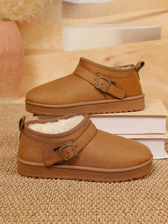 1双棕黄色纯色休闲搭扣装饰女士简约金属搭扣保暖雪地靴，毛绒踝靴，户外冬季毛绒靴