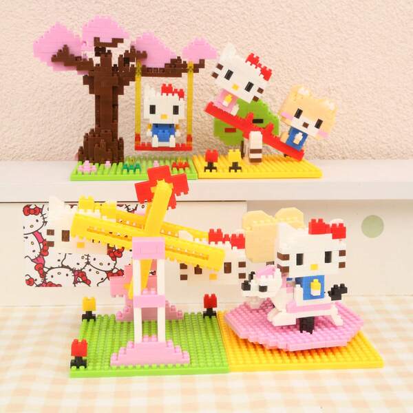 Juguete de bloques de construcción del Carrusel de Ferris Wheel Seesaw de Melody Kulomi Hello Kitty, modelo de juego deluxe para niños, adecuado para niños y niñas en juegos de rompecabezas DIY, juegos de anime, amantes de los bloques de construcción, decoración de escritorio, útiles escolares, también adecuado como regalo de Navidad y cumpleaños. Juguetes de personajes de anime para niños y niñas.