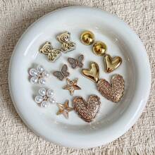 14 Pieces Of Gold Bear, Heart-Shaped, ABS Pearl, Rhinestone Heart-Shaped, Butterfly, Flower Shoe Clip DIY Decoration, Suitable For Women's Sandals, Slippers, Beach Bags, Perfect Gifts For Festivals And Birthday Parties - Gold - View 4