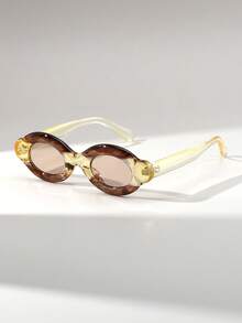 一副女士椭圆形复古Y2K撞色时尚眼镜，适合T台、派对和街头风格 - 彩色 - 查看 11