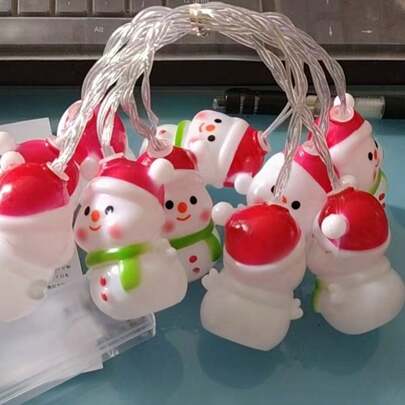 1 dây đèn LED trang trí Giáng sinh dài 1.5m, 10 bóng, hình ông già Noel quàng khăn xanh, chạy bằng pin (không bao gồm pin), dùng để trang trí Giáng sinh, nhà cửa, tiệc tùng, ngày lễ, năm mới. Thích hợp cho phòng ngủ, phòng khách, ban công, tiệc tùng, trang trí năm mới.