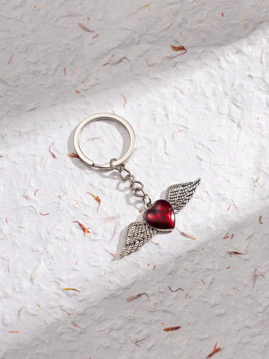 1pc Gothic Retro Devil Wing Heart Shaped Keychain, Cartoon Aluminum Alloy Key Chain For Party, Street, Couple, Bag, Car, Phone, Home, Anti-Lost, Gift For Women