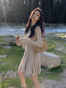 Y6Y 2025 New Autumn V-Neck Flare Sleeve Women's Knitted Dress, Elastic Pleated Vertical Ribbed Texture Cinched Waist A-Line Short Dress