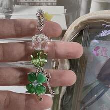 Porte-clés avec charm cristal trèfle à 4 feuilles, accessoire mignon Kawaii pour sac et téléphone, cadeau parfait pour la petite amie, la fille et les fêtes, portez votre chance partout