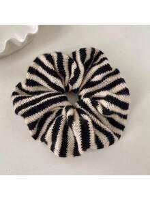 Fashionable Autumn And Winter Knitted Laid-Back Style Hair Ties, Bun Hair, Leather Band Hair Ties ,Ponytail Holders ,Hair Elastics ,Hair Rubber Bands ,Scrunchies ,Hair Rope