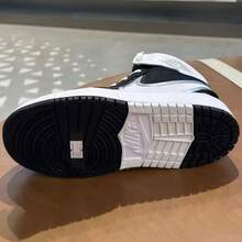 Nike JORDAN 1 MID RM EASYON (GS) 女款休闲运动鞋 FQ1281-001 - 黑/灰 - 查看 5