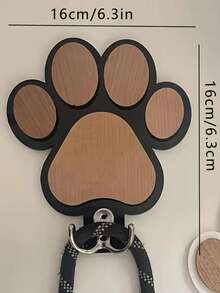 Wieszak ścienny na smycz dla psa w stylu farmhouse, drewniany pazur, organizer na klucze i akcesoria do rustykalnego wystroju domu, spersonalizowany uchwyt na smycz dla psa, wieszak na smycz z odciskiem łapy z litego drewna, wieszak ścienny w stylu farmhouse z grawerowanym imieniem zwierzaka, dekoracyjne znaki i tabliczki z imieniem zwierzaka, prezent dla właścicieli psów