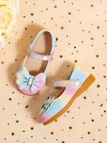 Gaun Warna-warni Dipadukan dengan Sepatu Flat Berhiaskan Pita Pelangi yang Menggemaskan, Aktivitas Nyaman di Dalam Ruangan untuk Anak-Anak di Pesta Rumah - MultiWarna - View 4