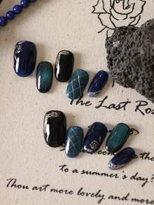 10 pezzi Unghie finte a mandorla, blu verde scuro, effetto occhio di gatto, stile minimalista con linee dorate, kit di unghie artificiali che include 1 foglio di adesivi e 1 lima mini