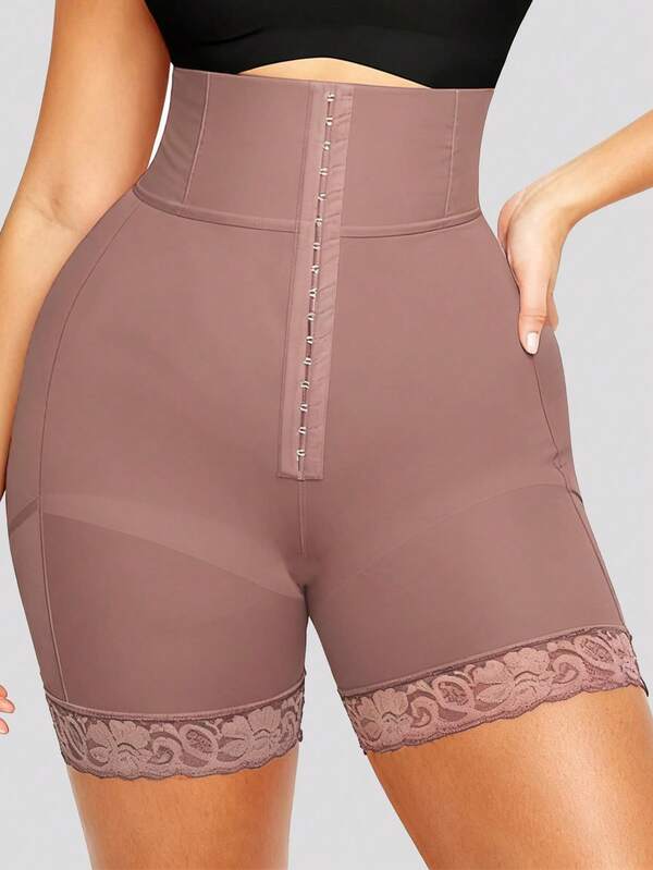 Pantaloncini a vita alta, con cintura stringente, che modellano e sollevano le gambe e i fianchi, pantaloni modellanti e sagomanti, leggings aderenti e pantaloni che scolpiscono le gambe