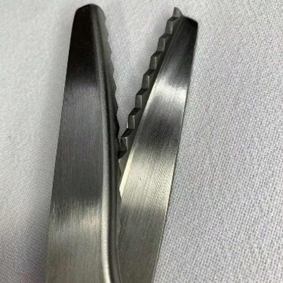 Pinking Scissors - Black - View 1