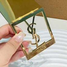 Yves Saint Laurent Specchio quadrato dorato, sensazione di alta qualità, logo grande, facile da trasportare, ritocchi, uso quotidiano