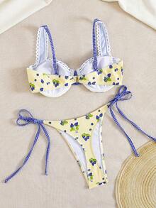 女士夏季泳装，甜美可爱风格，饰有小蕾丝和蝴蝶结，钢圈设计，充满少女魅力，休闲印花款式，适合海滩度假和泳池派对。 - 彩色 - 查看 2