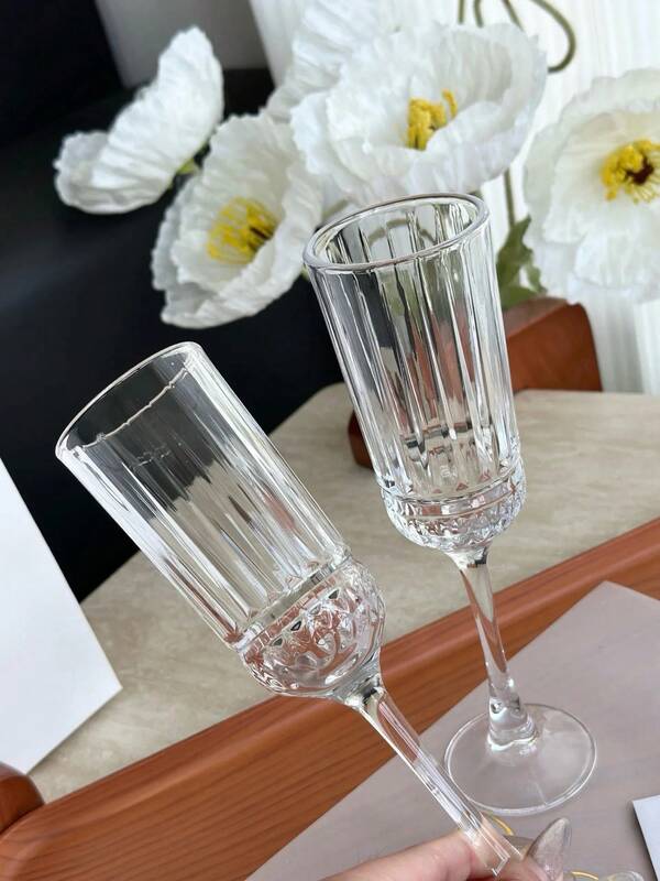 Italian Crystal Fluted Champagne Glass Diamond Cut Craft, Crystal Glass Material Perfect For Cold Drinks, Juices. Ideal For Daily Use, Family Gatherings, Restaurants, Parties, Banquets, Weddings. Great As A Gift.