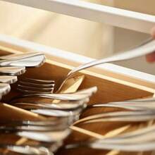 Joseph Joseph DrawerStore Compact Utensil Organizer For Kitchen Drawer Silverware, Flatware Tray, Small, Bamboo - ColorB - 查看 5