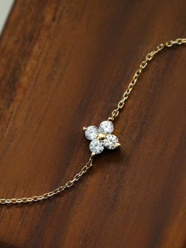 S925 Silver Plated 14K Gold Clover Bracelet For Women, Delicate & Minimalist Design, Studded With Diamonds