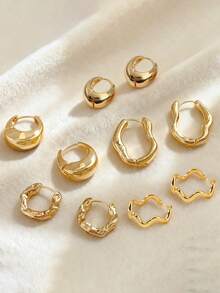 Fashionable Minimalist Asymmetrical Geometric Water Drop, Oval, Round Wave Pattern Golden Stud Earrings For Women, Suitable For Daily Wear, Holiday Gift For Christmas, Halloween