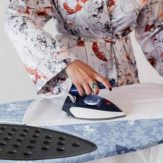 Universal Silicone Ironing Pad - Heat And Steam Resistant Mat For Ironing, Compact Design With Heatproof Surface, Perfect For Desks And Countertops, Solves Wrinkles In 11 Holiday Outfits
