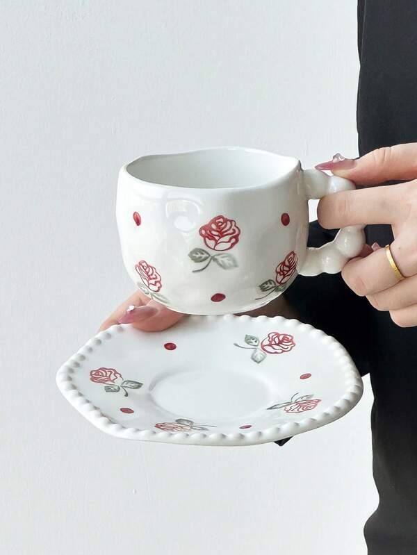 1 pieza Juego de taza y platillo de cerámica con flor de rosa, taza de arte de latte romántico con flores, taza para el té de la tarde, para uso doméstico y hospitalidad, suministros de café de alta gama, decoración de hotel y B&B, taza y regalo de Navidad
