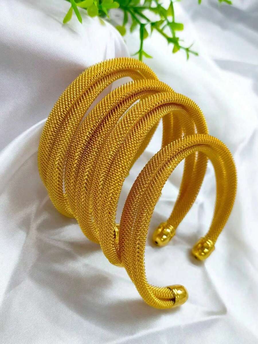 4pcs Fashionable Women's Crossed Gold-Plated Open Bangle Bracelet Set, Suitable For , European, African, Middle Eastern, Dubai, Saudi Arabia, Bride, Wedding, Party, Daily Wear, Halloween, Christmas, Valentine's Day, Birthday, Holiday Gift