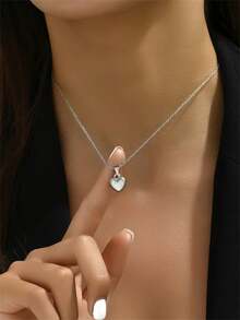 1pc Delicate, Minimalist Heart Shaped Necklace, Gift For Girlfriend, Mom, Daughter's Birthday, Best Friend