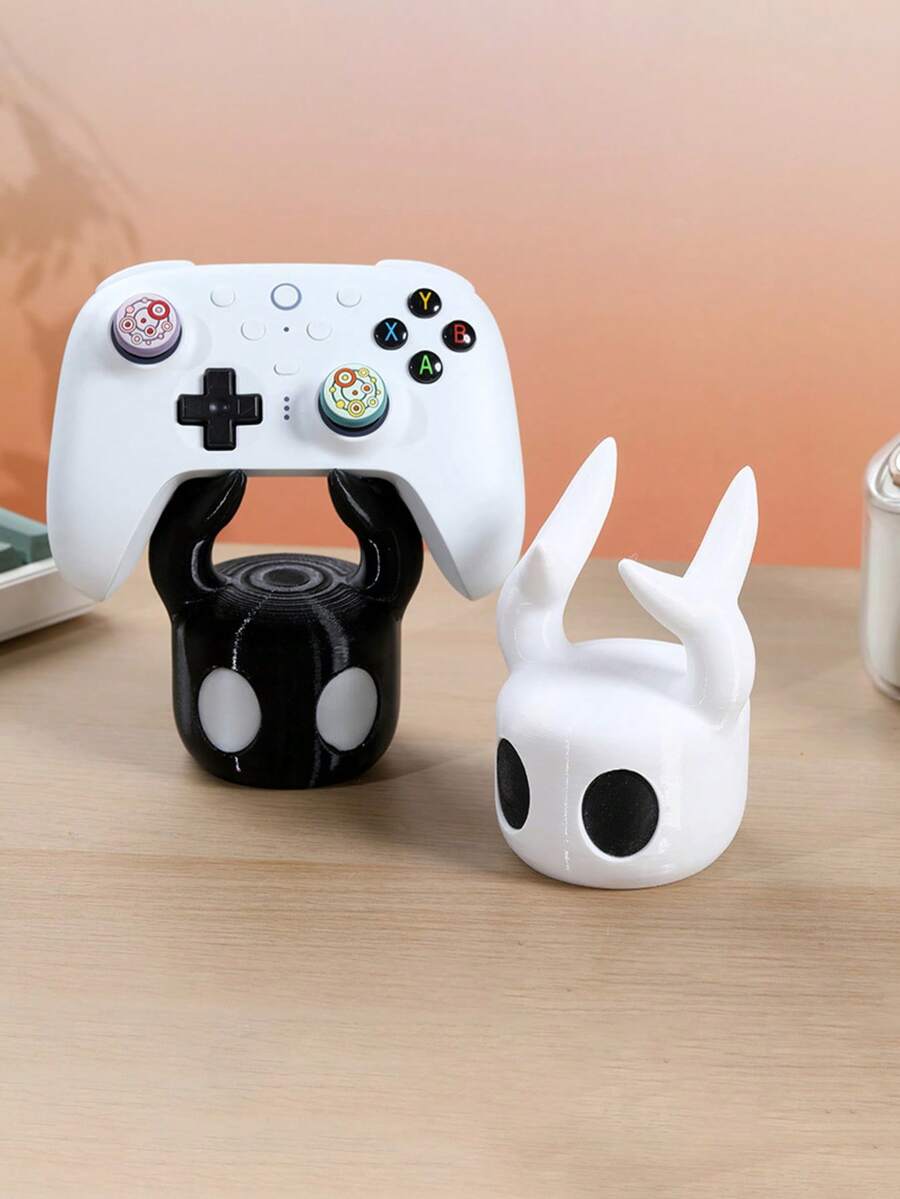 New Universal Game Controller Stand Compatible With PS-4/PS-5/Switch Hollow Theme Cool Desktop Display Gaming Accessories - Multicolor - View 1