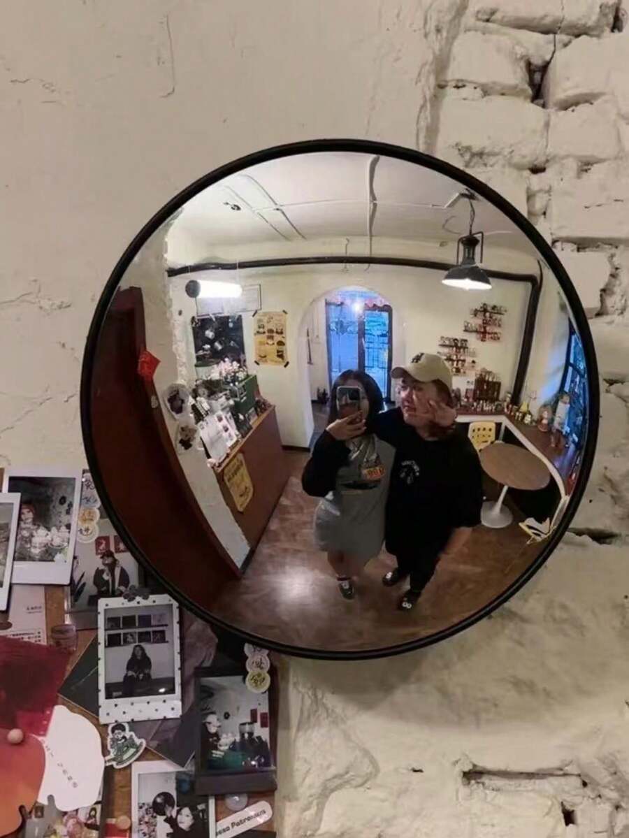 1 件优雅黑色装饰凸面圆镜 - 全塑料墙面装饰，适用于客厅和卧室，无需电源，轻巧时尚，可水平放置，现代家居装饰，是房间装饰和摄影的理想之选 - 彩色 - 查看 1