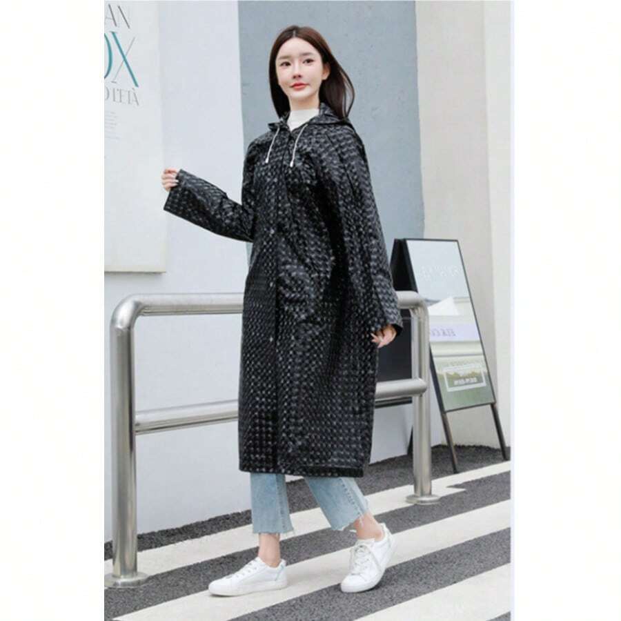 1 capa de chuva moderna com bolinhas, tamanho único. Confeccionada em EVA, é portátleve e à prova d'água. Perfeita para passeios ao ar livre, dias chuvosos, montanhismo e ciclismo. Uma capa de chuva prática com capuz, de uma só peça, projetada para proteção em todas as condições climáticas.