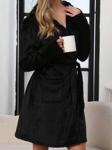 1pc Women Solid Color Hooded Waist Tie Plush Sleepwear Robe, Comfortable And Warm For Autumn/Winter, Fall - Black - View 4