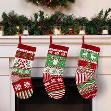 Paquete de 3 Calcetines Navideños de 18" de JOYIN, Calcetines Navideños de Punto Rústico de Tamaño Grande en Rojo y Verde, para Decoraciones Navideñas Familiares - rojo clásico - Ver 3